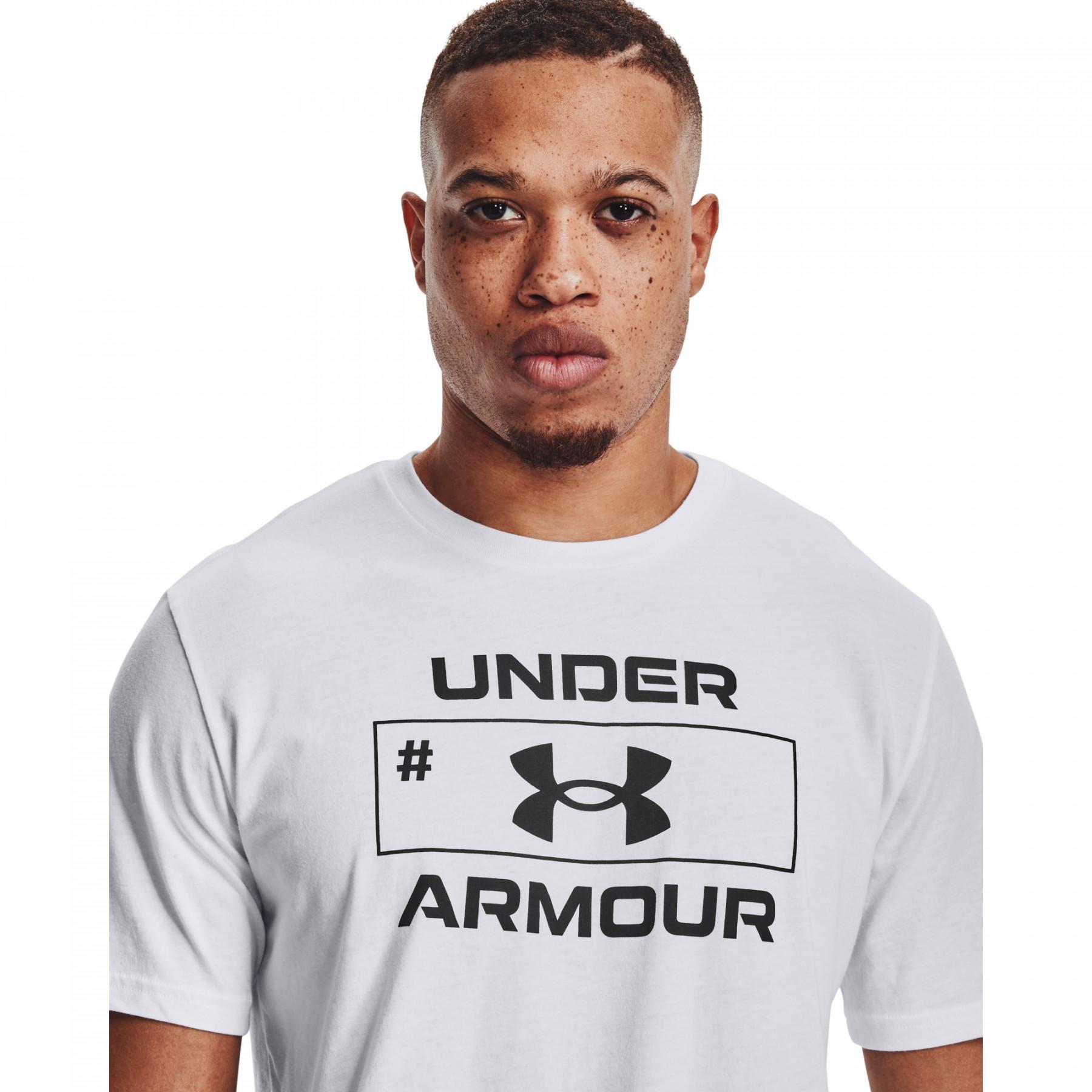 Camiseta Under Armour Número Script