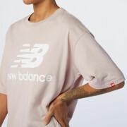 Camiseta de mujer New Balance essentials stacked logo