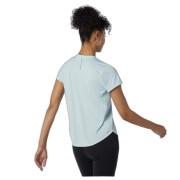 Camiseta mujer New Balance accelerate sleeve